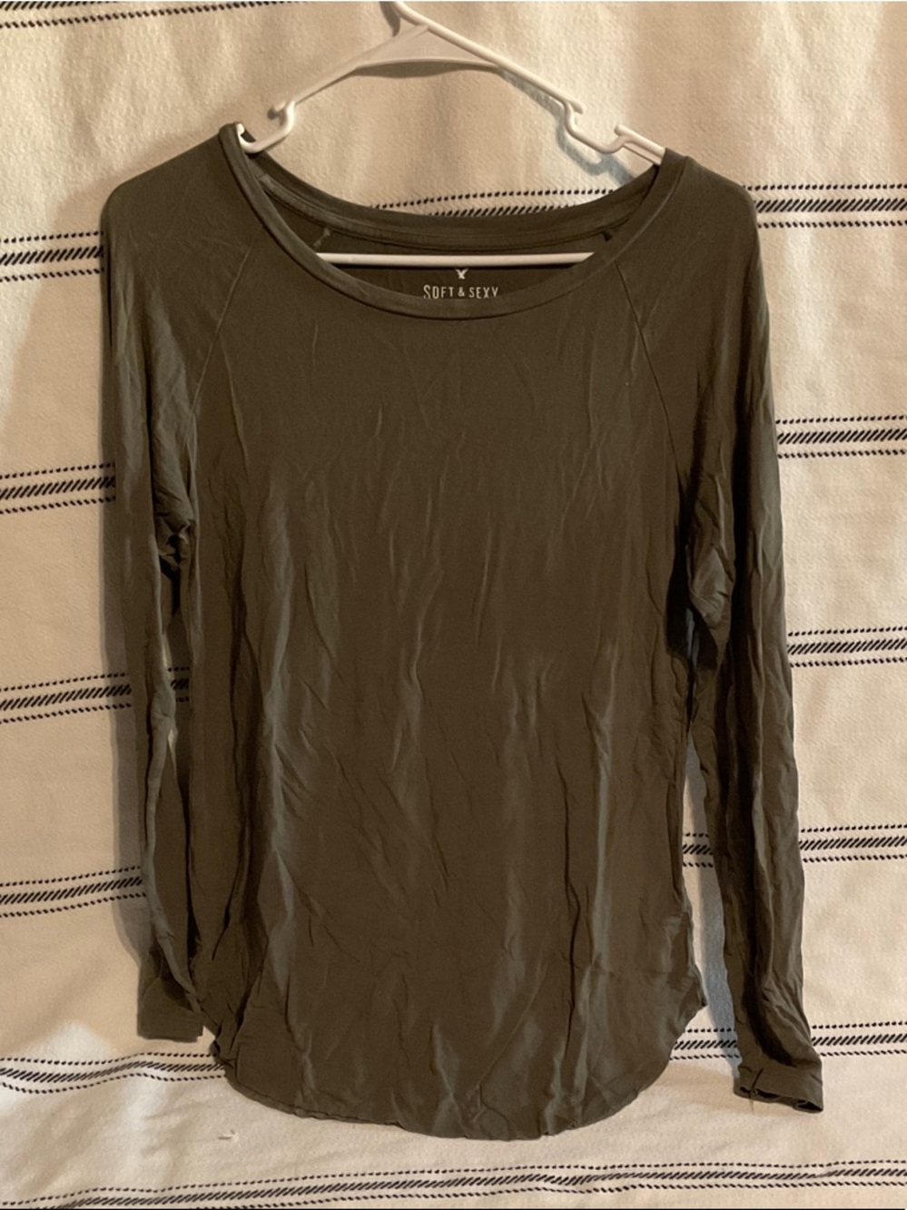 American Eagle Outfitters Olive Scoop Neck Long-Sleeve Top